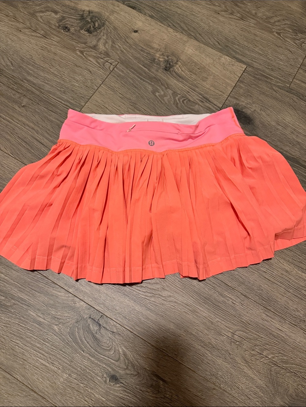 lululemon athletica Pink Waistband Coral Pleated skort size 6